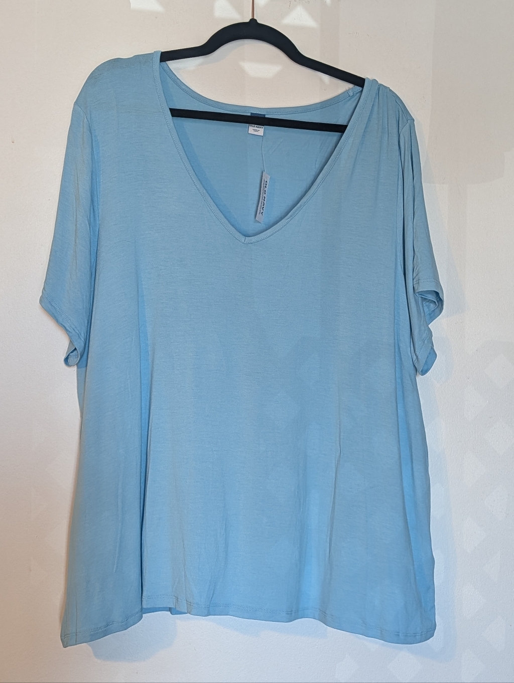 Old Navy Light Blue V-Neck Short Sleeve Tee